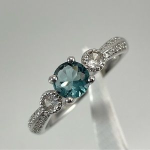 Exquisite Teal Blue Sapphire White Diamond CZ Silver Plated Ring Beautiful
